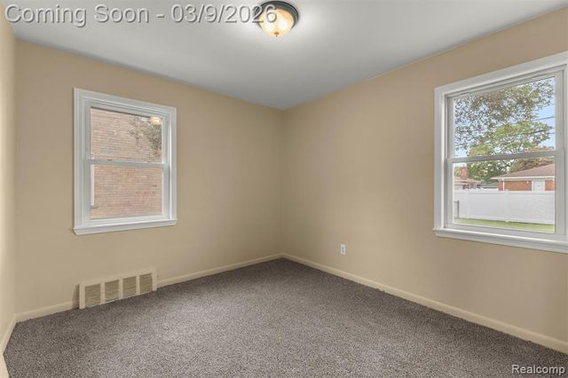 15275 Anne Avenue, Allen Park, MI 48101