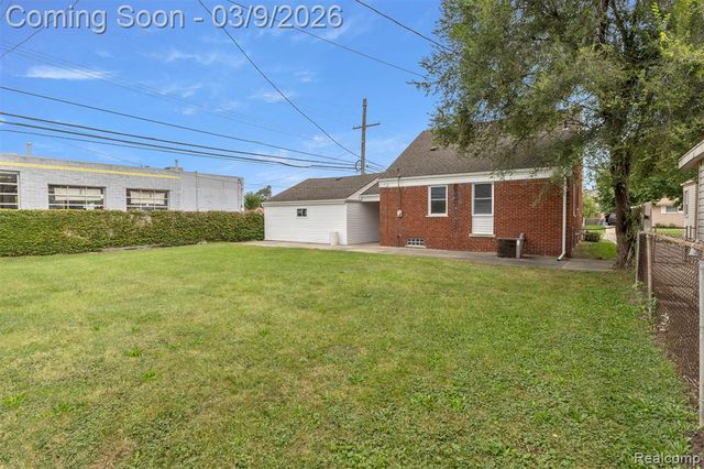 15275 Anne Avenue, Allen Park, MI 48101