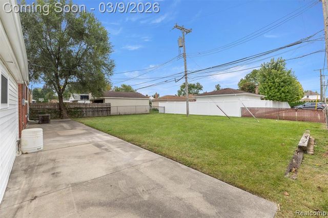 15275 Anne Avenue, Allen Park, MI 48101