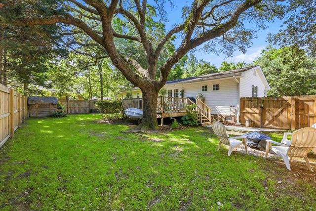 110 Minnow Dr., Pawleys Island, SC 29585