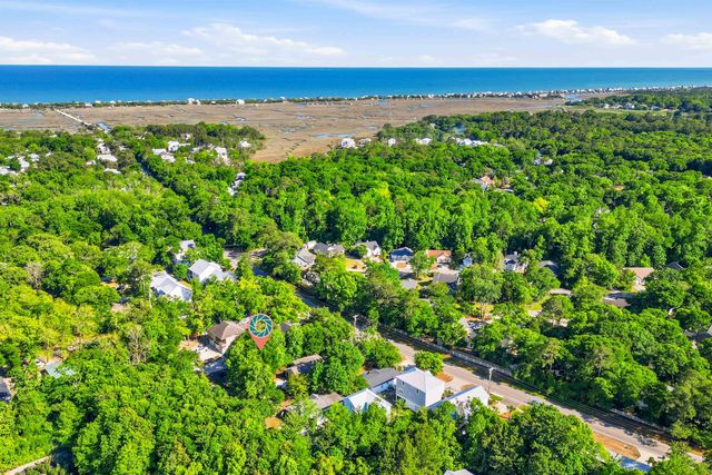 110 Minnow Dr., Pawleys Island, SC 29585