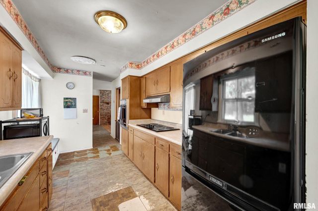 508 W TIMBER RIDGE Drive, Peoria, IL 61615
