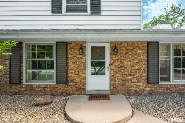 508 W TIMBER RIDGE Drive, Peoria, IL 61615
