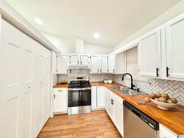 115 JOHNSON DRIVE, Hueytown, AL 35023