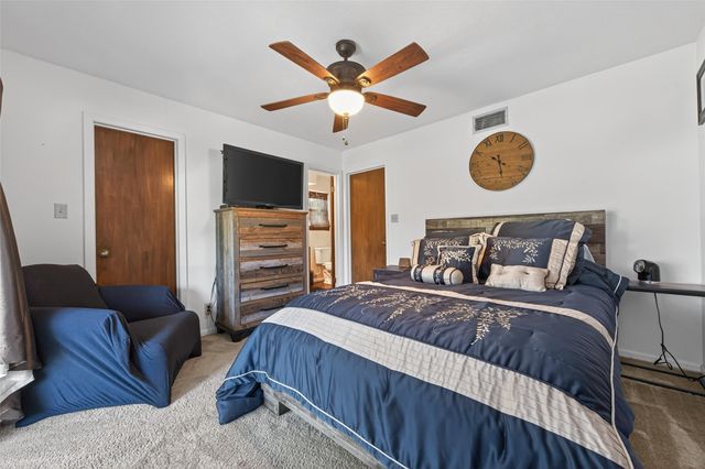 617 Gov Wood Drive, Point Blank, TX 77364