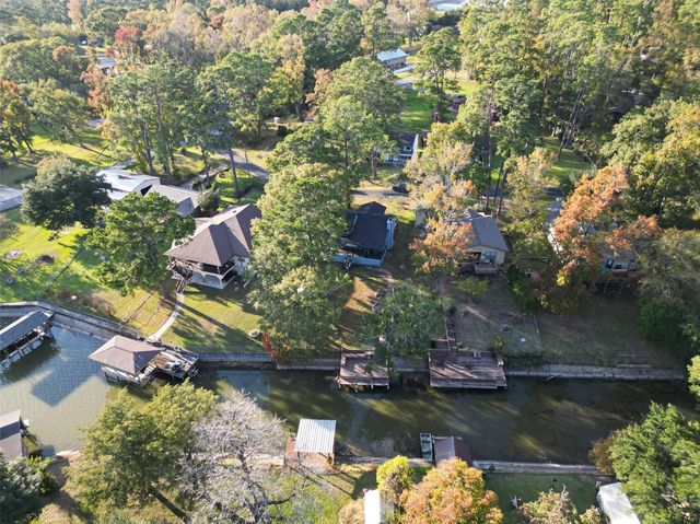 617 Gov Wood Drive, Point Blank, TX 77364