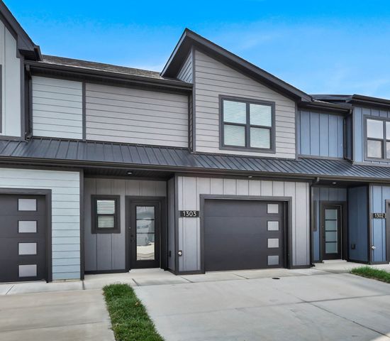 1306 Jonathan Wade Circle, Clarksville, TN 37043