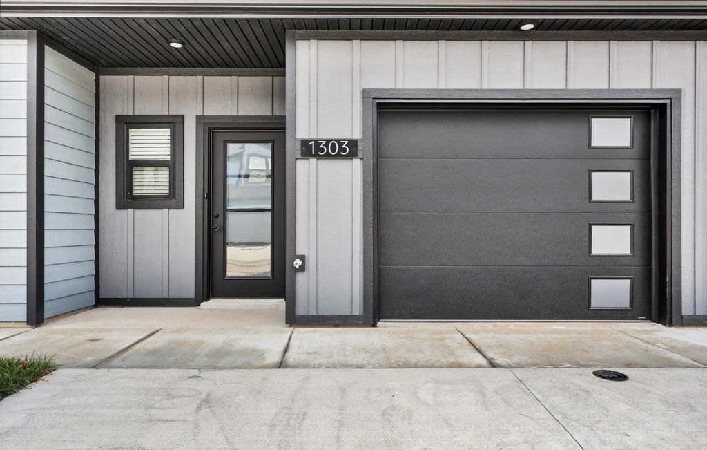 1306 Jonathan Wade Circle, Clarksville, TN 37043