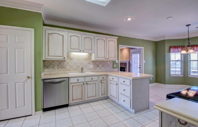 3609 Dearborn Circle, Bryant, AR 72022