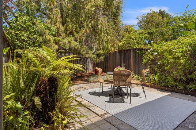 29 Porto Bello Dr, San Rafael, CA 94901