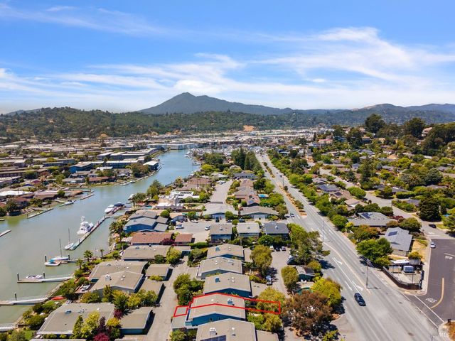 29 Porto Bello Dr, San Rafael, CA 94901