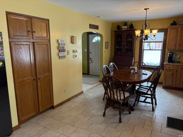 667 Lehman Street, Berne, IN 46711