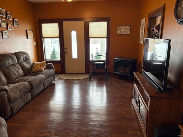 667 Lehman Street, Berne, IN 46711