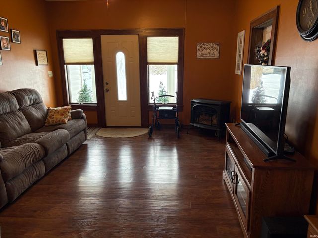 667 Lehman Street, Berne, IN 46711