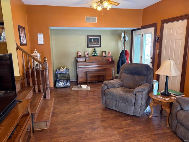 667 Lehman Street, Berne, IN 46711