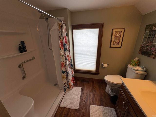 667 Lehman Street, Berne, IN 46711