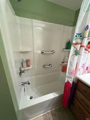 667 Lehman Street, Berne, IN 46711