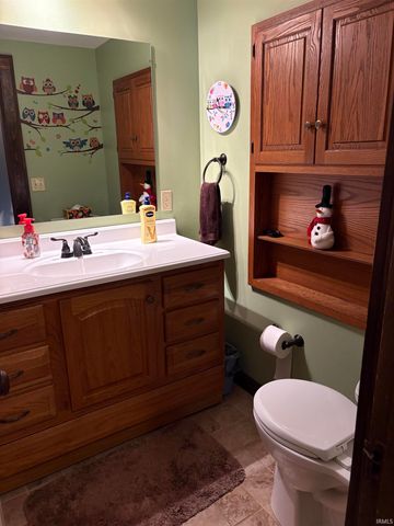 667 Lehman Street, Berne, IN 46711