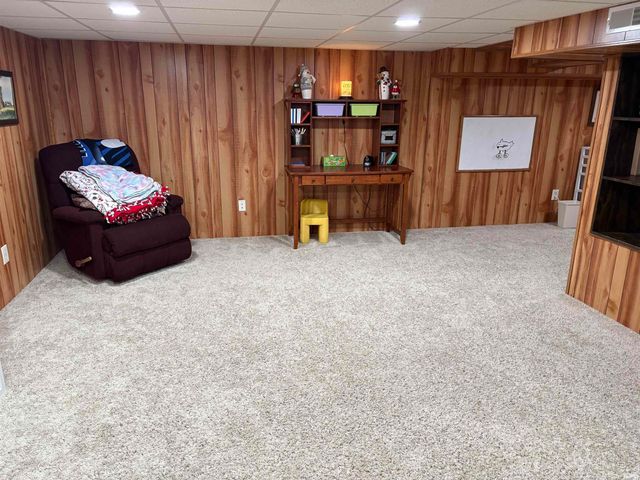 667 Lehman Street, Berne, IN 46711