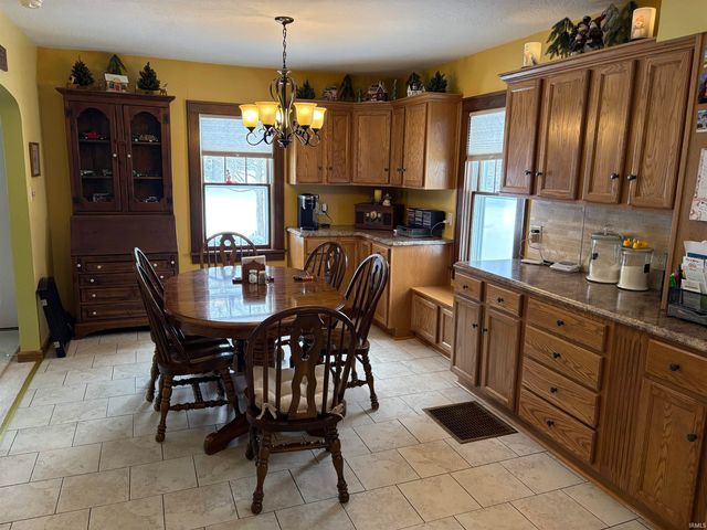 667 Lehman Street, Berne, IN 46711