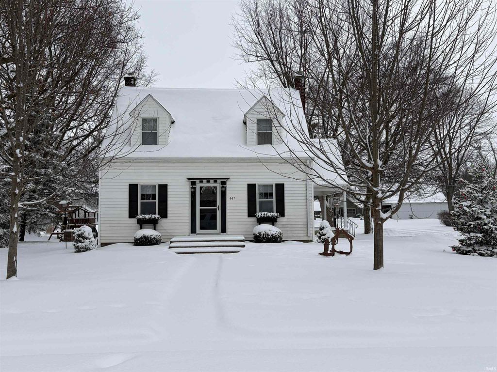 667 Lehman Street, Berne, IN 46711