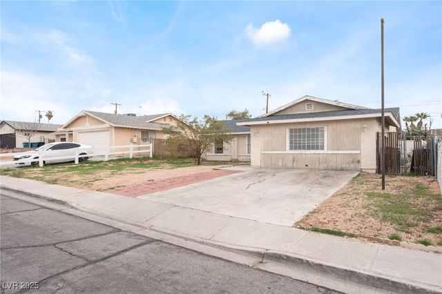 1867 Renada Circle, North Las Vegas, NV 89030