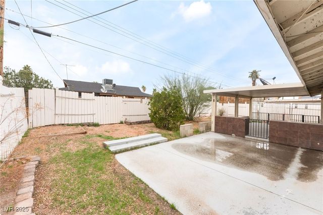 1867 Renada Circle, North Las Vegas, NV 89030
