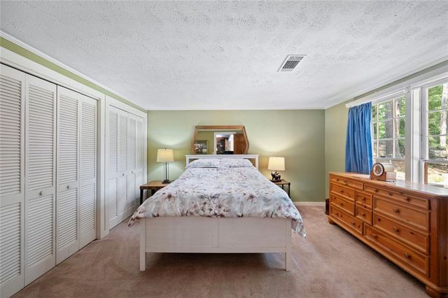 180 River Cove Road, Social Circle, GA 30025