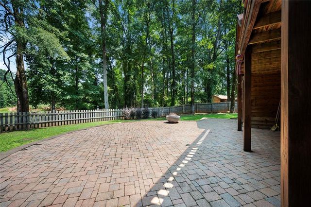 180 River Cove Road, Social Circle, GA 30025