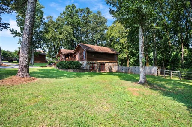 180 River Cove Road, Social Circle, GA 30025