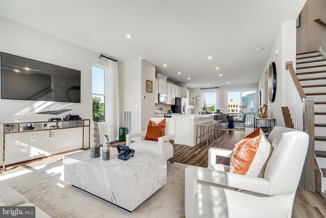 228 CHIANTI TER SE, Leesburg, VA 20175