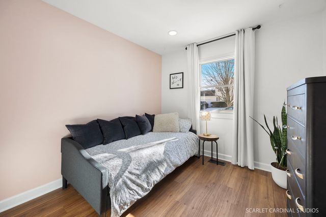 1217 River Oak Drive, Naperville, IL 60565