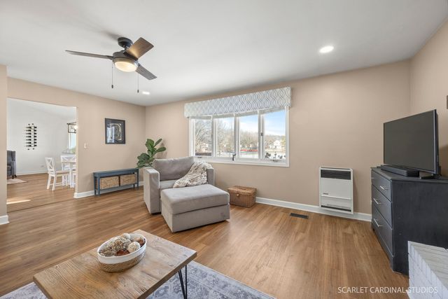 1217 River Oak Drive, Naperville, IL 60565