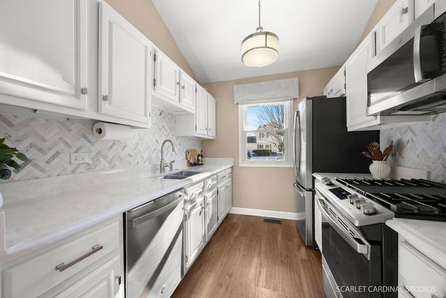 1217 River Oak Drive, Naperville, IL 60565