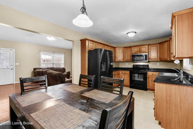 453 Daylilly Ct, Shelbyville, KY 40065