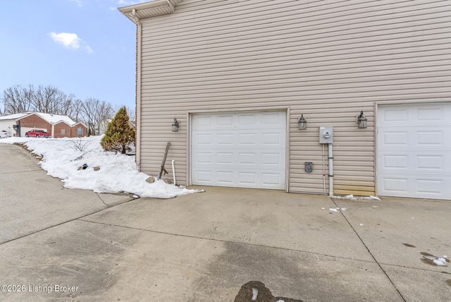 453 Daylilly Ct, Shelbyville, KY 40065