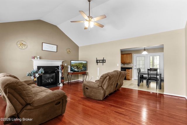 453 Daylilly Ct, Shelbyville, KY 40065