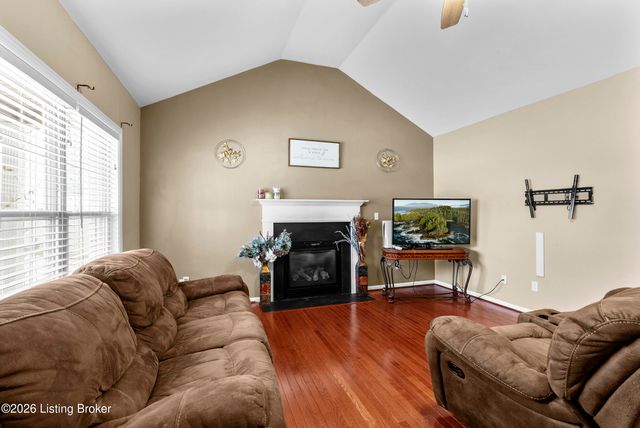 453 Daylilly Ct, Shelbyville, KY 40065