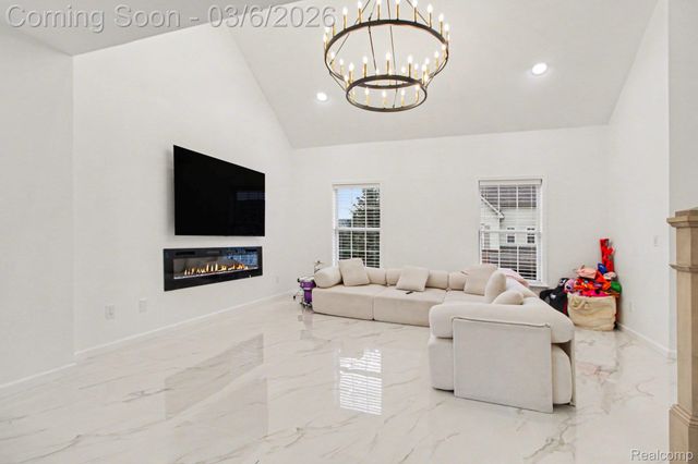 22320 Abbey Lane, Dearborn, MI 48124