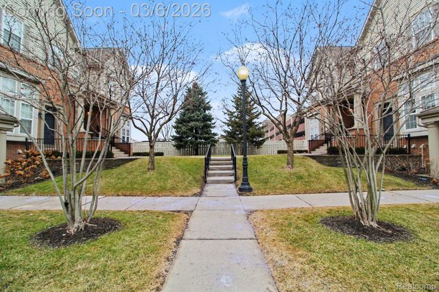 22320 Abbey Lane, Dearborn, MI 48124