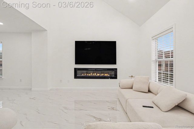 22320 Abbey Lane, Dearborn, MI 48124