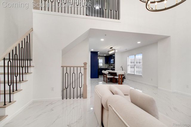 22320 Abbey Lane, Dearborn, MI 48124