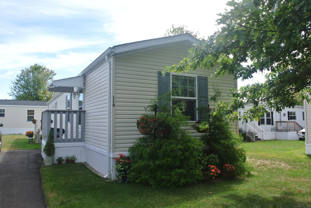 118 McQuillan Drive, Milford, CT 06460