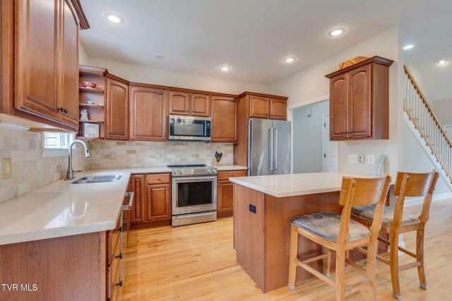 364 Jessicas Way, Johnson City, TN 37615