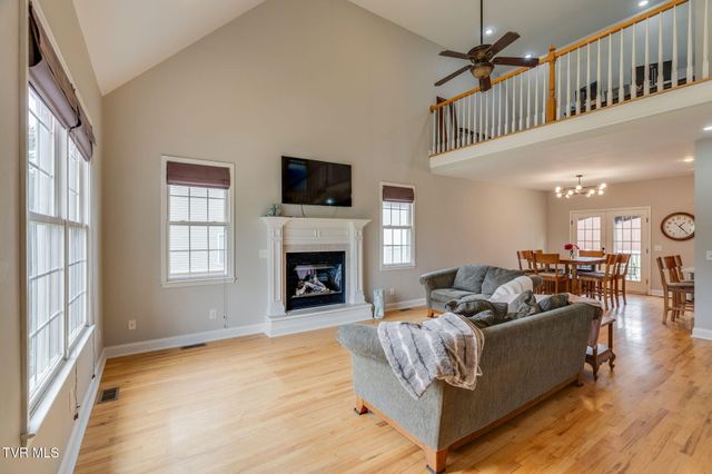 364 Jessicas Way, Johnson City, TN 37615