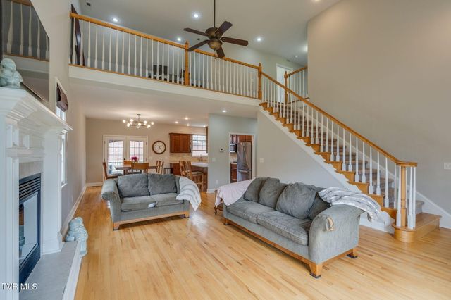 364 Jessicas Way, Johnson City, TN 37615