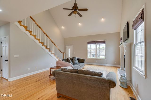 364 Jessicas Way, Johnson City, TN 37615