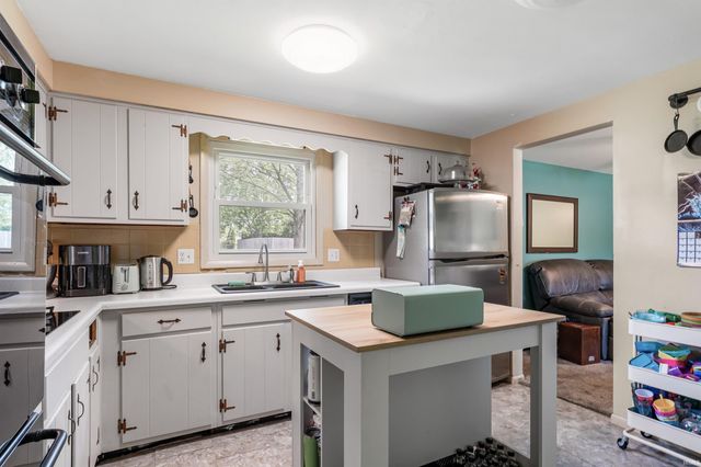 8131 Welsch Drive, Fort Wayne, IN 46815