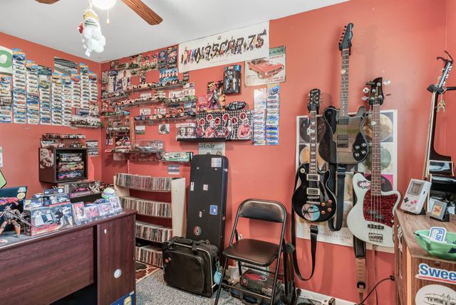 8131 Welsch Drive, Fort Wayne, IN 46815