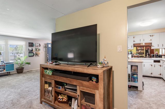 8131 Welsch Drive, Fort Wayne, IN 46815